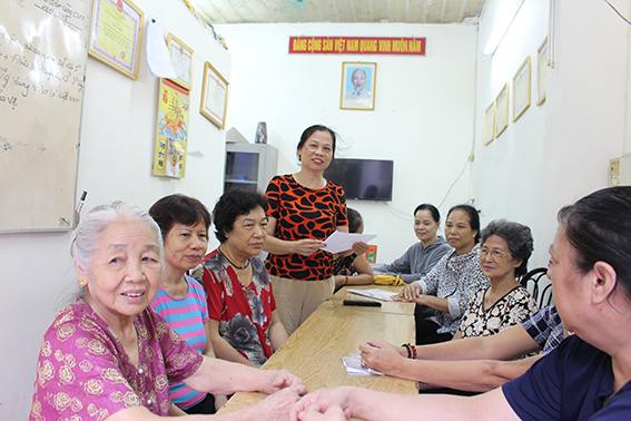 Nữ bí thư chi bộ tận tụy, gương mẫu 